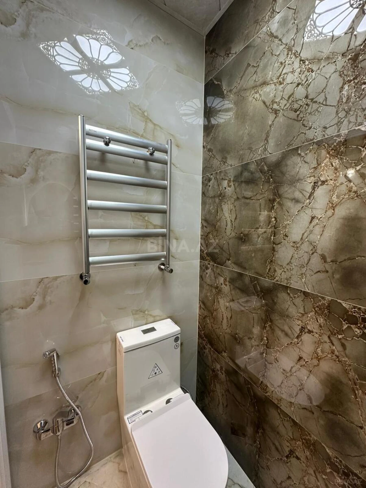 Kirayə verilir 3 otaqlı mənzil 130 m²