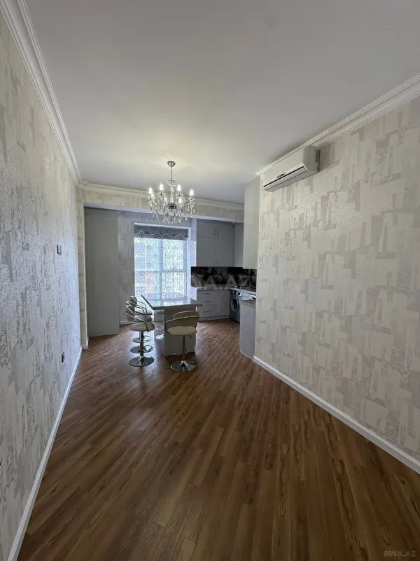 Kirayə verilir 3 otaqlı mənzil 130 m²