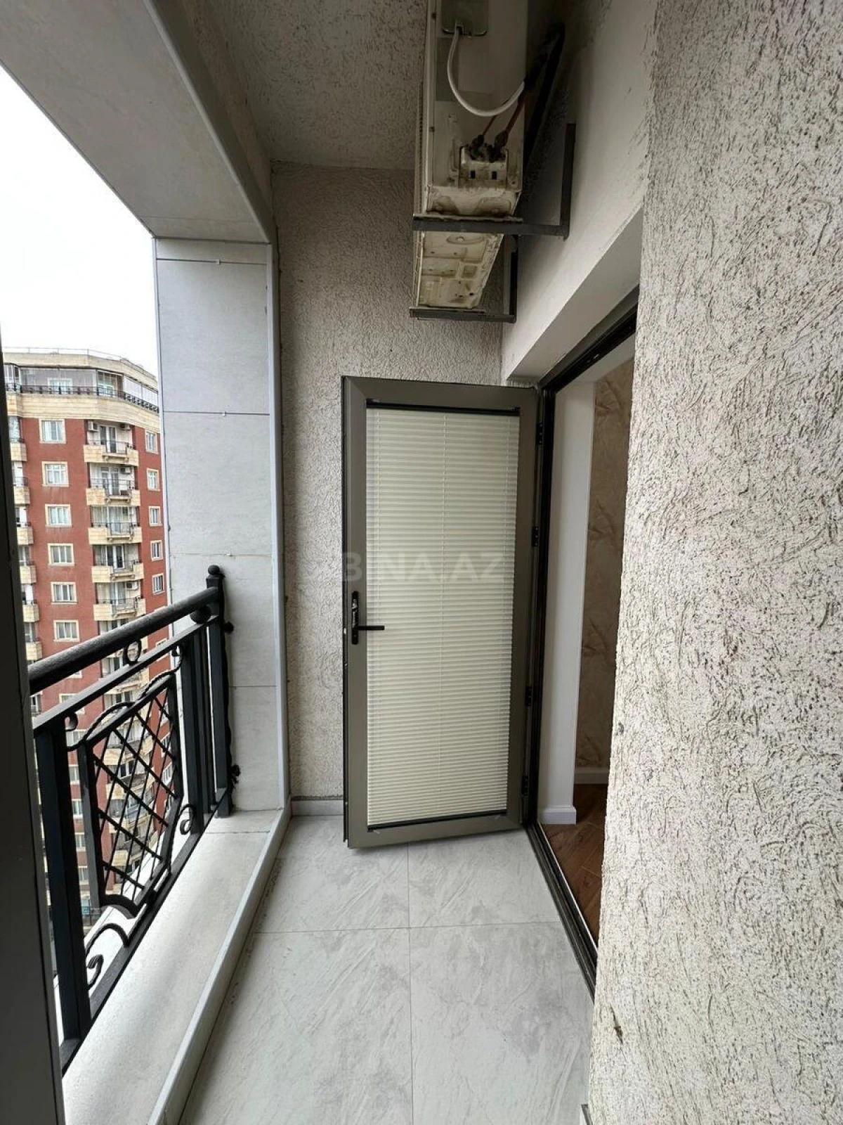 Kirayə verilir 3 otaqlı mənzil 130 m²
