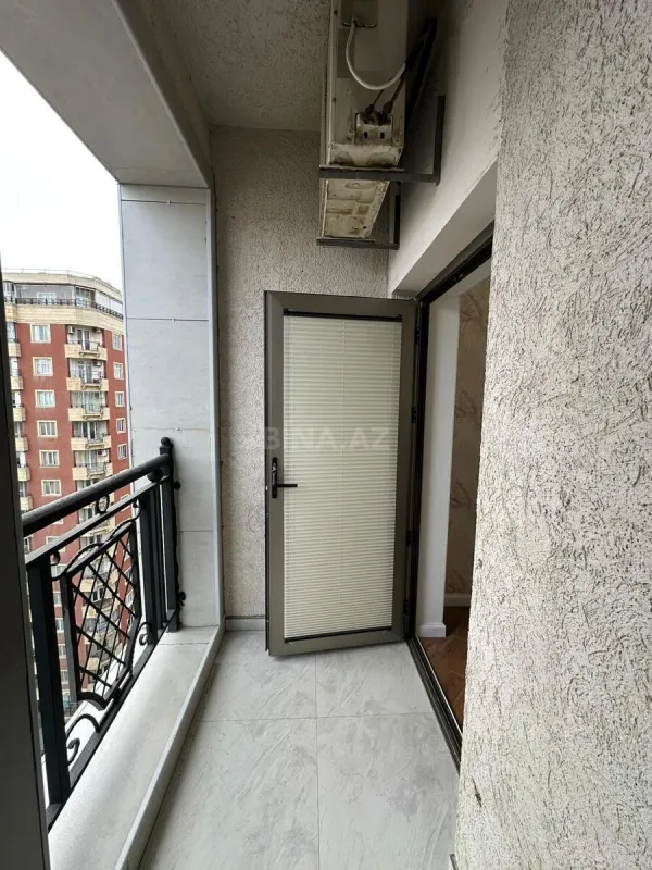 Kirayə verilir 3 otaqlı mənzil 130 m²