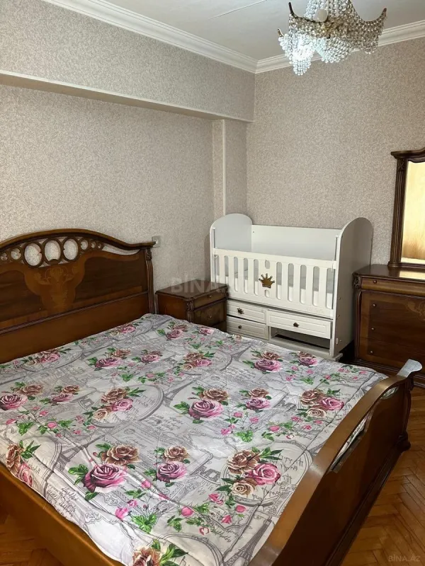 Kirayə verilir 2 otaqlı mənzil 65 m²