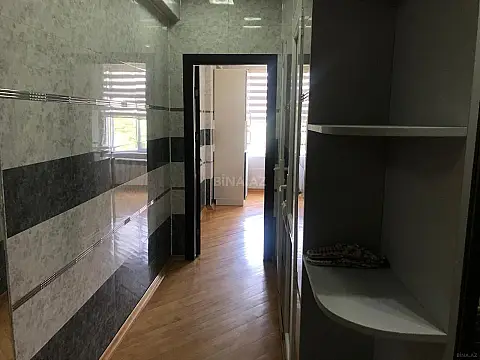 Kirayə verilir 2 otaqlı mənzil 72 m²