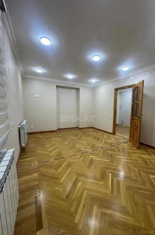 Kirayə verilir 3 otaqlı ofis 110 m²