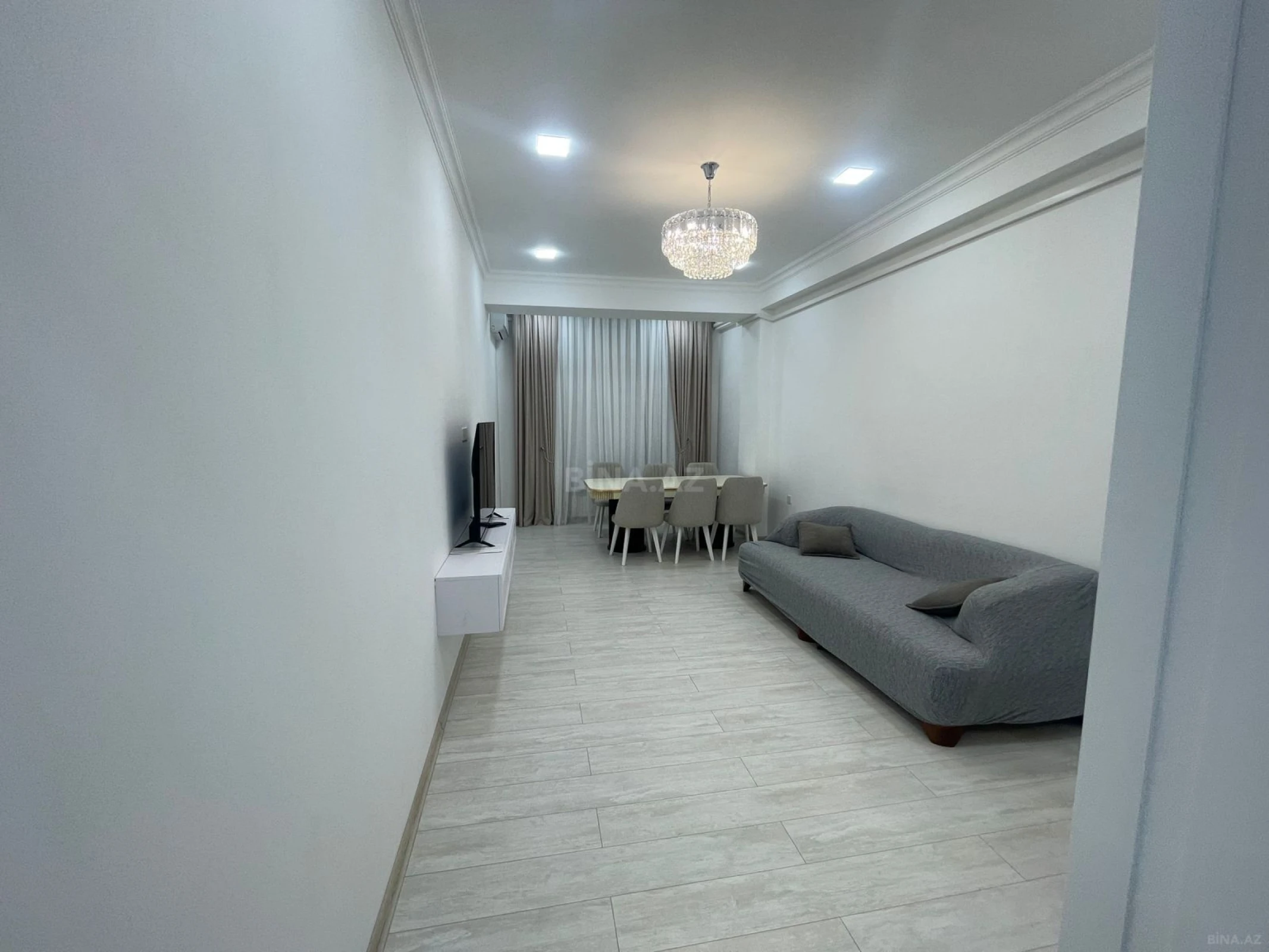 Kirayə verilir 2 otaqlı mənzil 67 m²