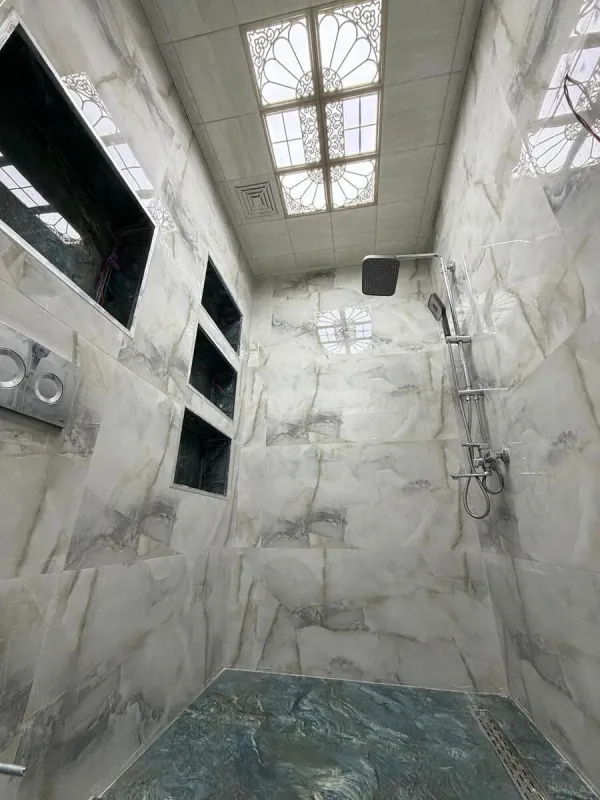 Satılır 3 otaqlı mənzil 136 m²