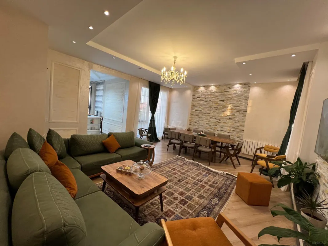 Satılır 4 otaqlı həyət evi 160 m²