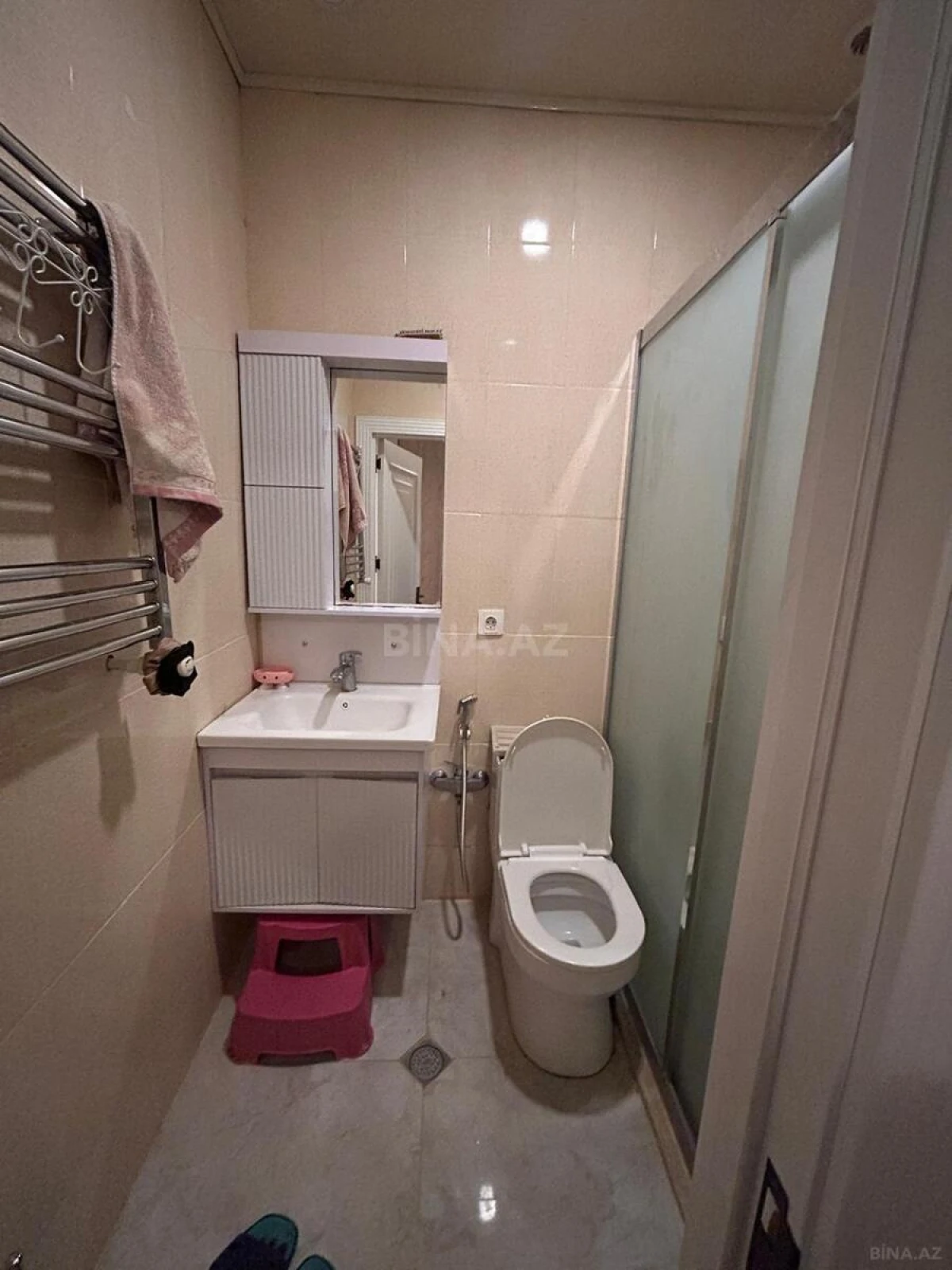 Satılır 2 otaqlı mənzil 66 m²