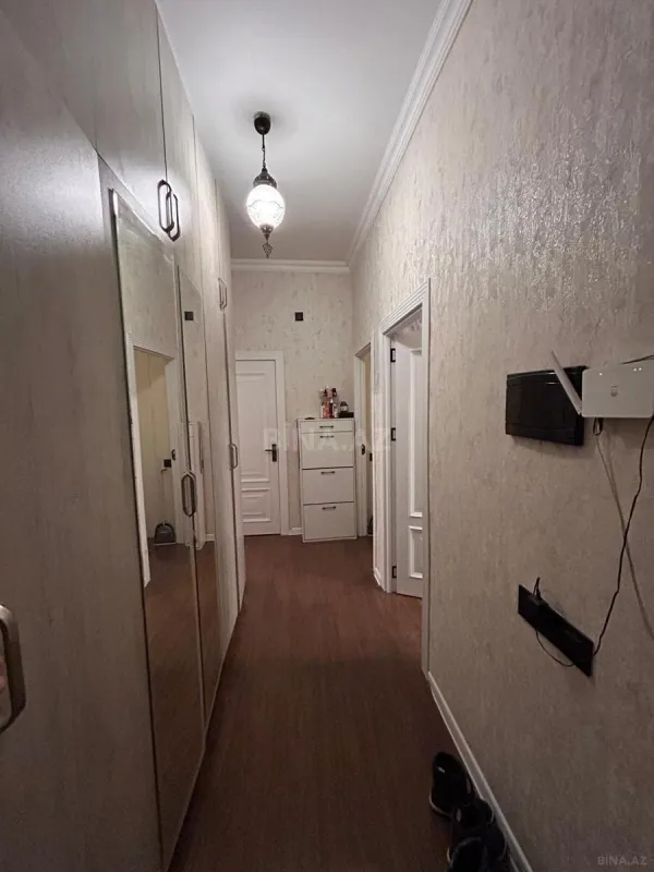 Satılır 2 otaqlı mənzil 66 m²