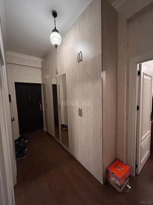 Satılır 2 otaqlı mənzil 66 m²