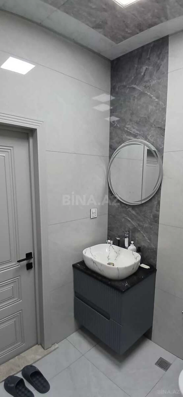 Kirayə verilir 2 otaqlı mənzil 70 m²