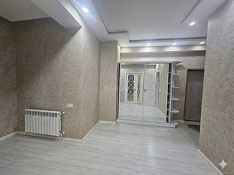 Kirayə verilir 2 otaqlı mənzil 90 m²