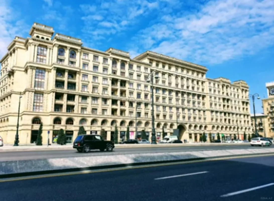 Satılır 3 otaqlı mənzil 110 m²