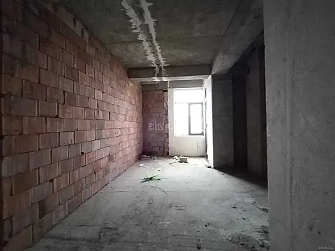 Satılır 3 otaqlı mənzil 110 m²