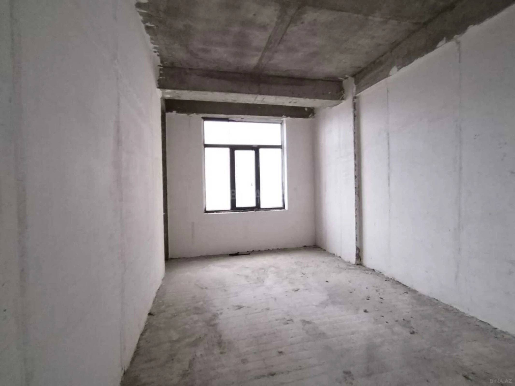 Satılır 3 otaqlı mənzil 110 m²