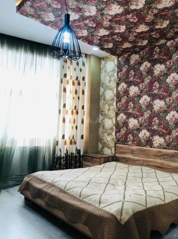 Kirayə verilir 3 otaqlı mənzil 120 m²