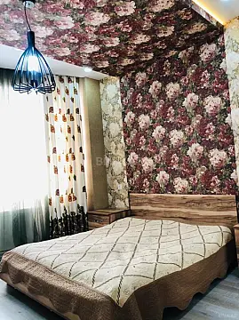 Kirayə verilir 3 otaqlı mənzil 120 m²