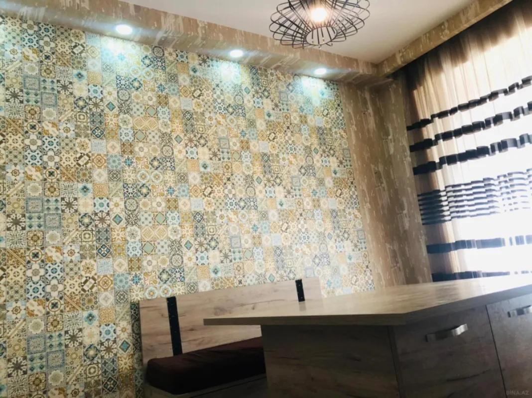 Kirayə verilir 3 otaqlı mənzil 120 m²