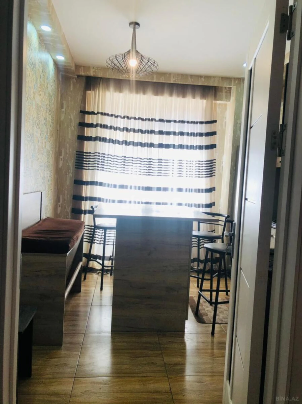 Kirayə verilir 3 otaqlı mənzil 120 m²