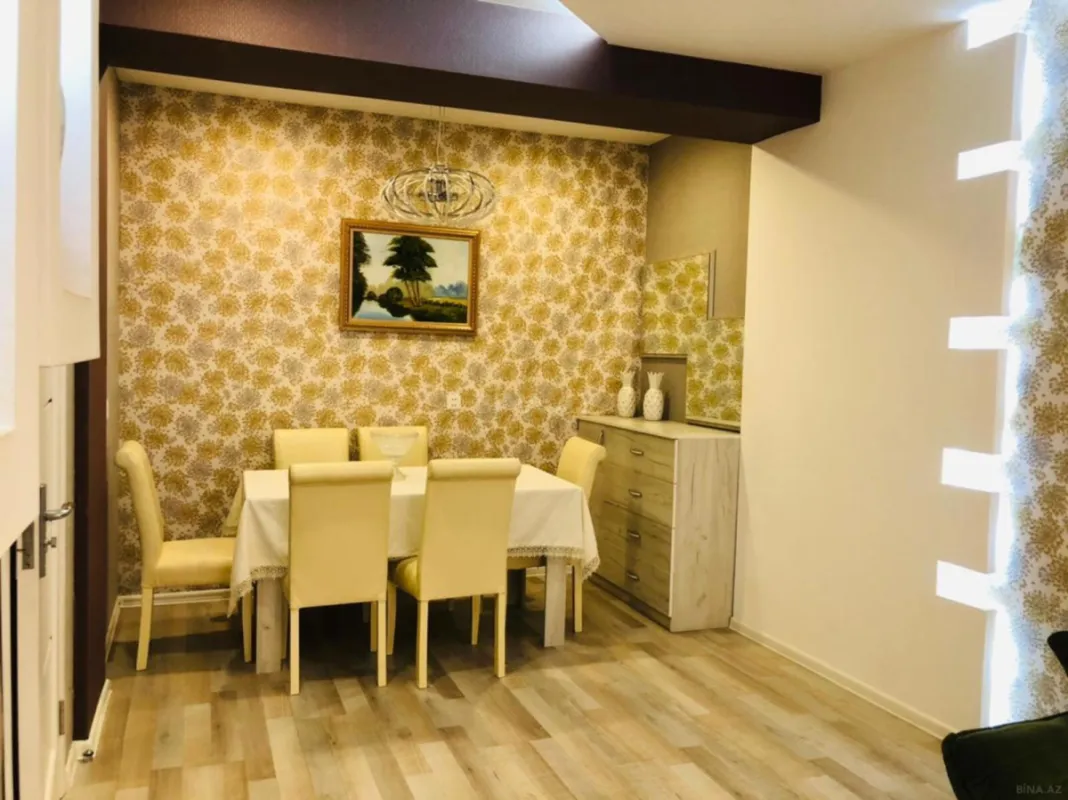 Kirayə verilir 3 otaqlı mənzil 120 m²