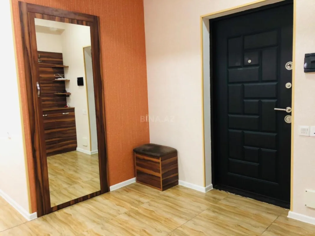 Kirayə verilir 3 otaqlı mənzil 120 m²