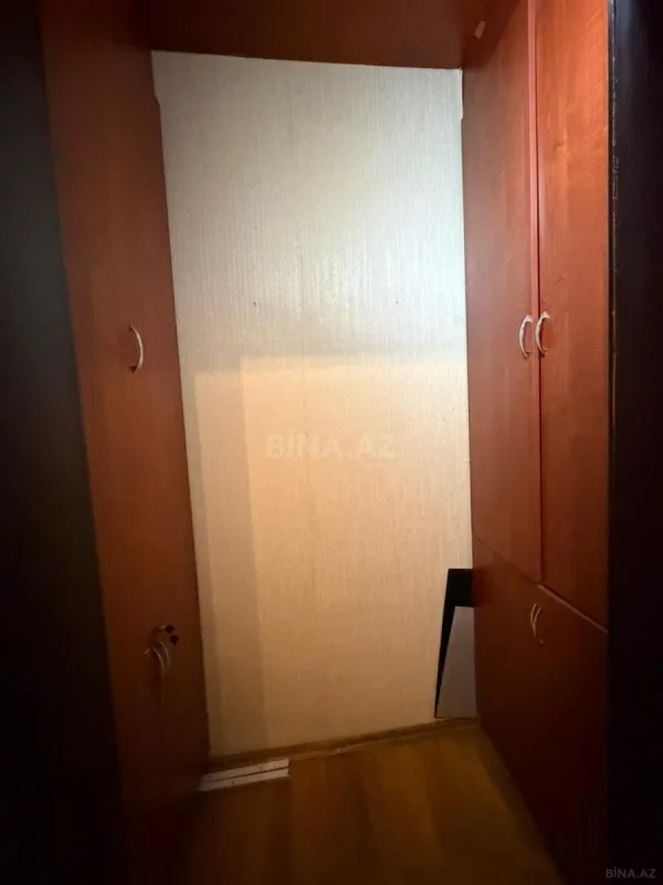 Satılır 3 otaqlı mənzil 140 m²