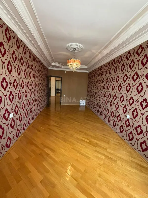 Satılır 3 otaqlı mənzil 140 m²