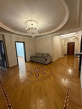 Satılır 3 otaqlı mənzil 140 m²