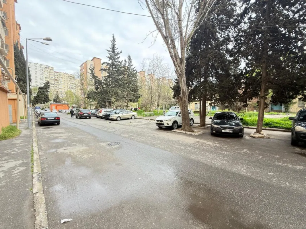 Kirayə verilir 2 otaqlı mənzil 80 m²