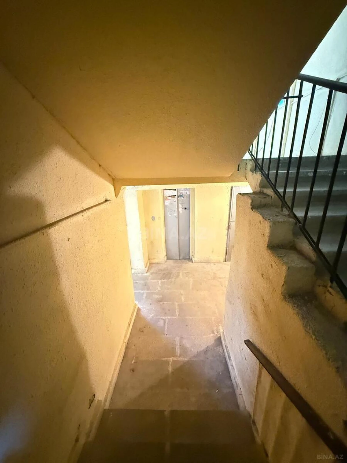 Kirayə verilir 2 otaqlı mənzil 80 m²