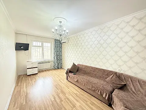 Kirayə verilir 2 otaqlı mənzil 80 m² — Bakı 2 otaq 80.00 m²