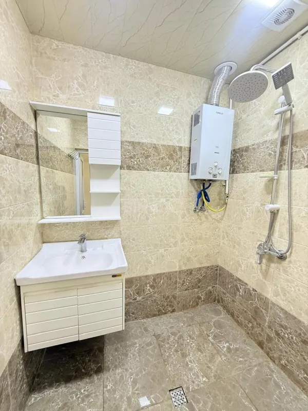 Kirayə verilir 2 otaqlı mənzil 80 m²