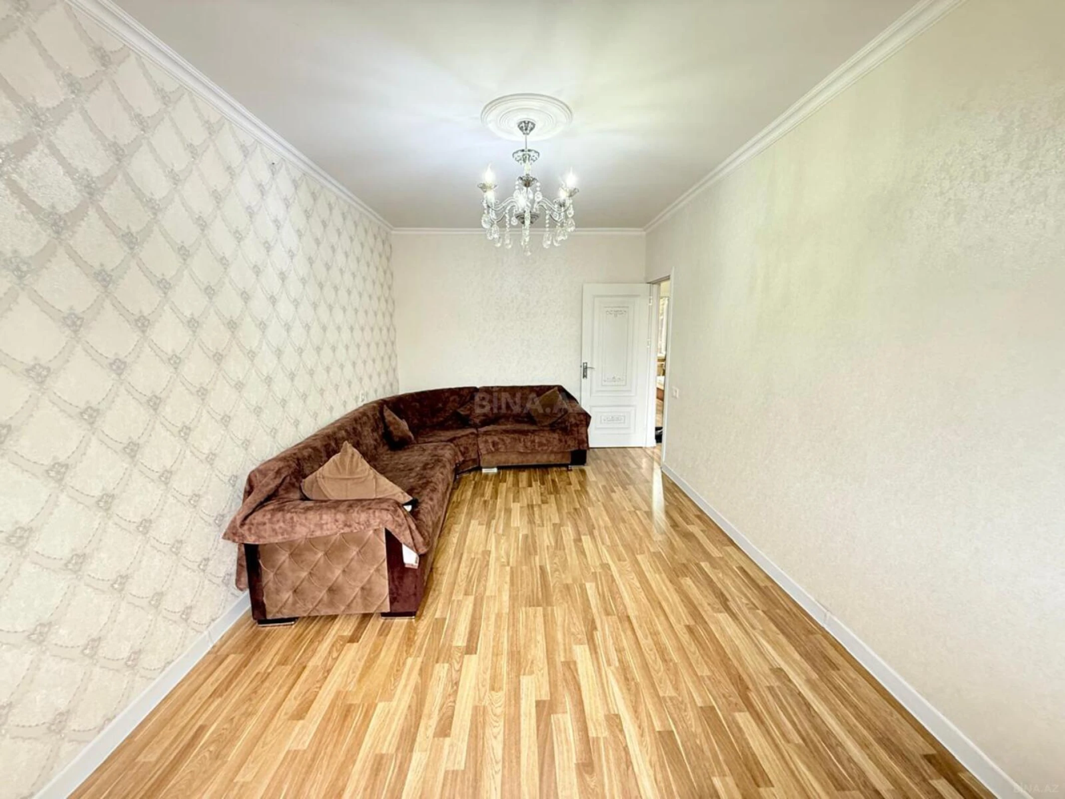 Kirayə verilir 2 otaqlı mənzil 80 m²