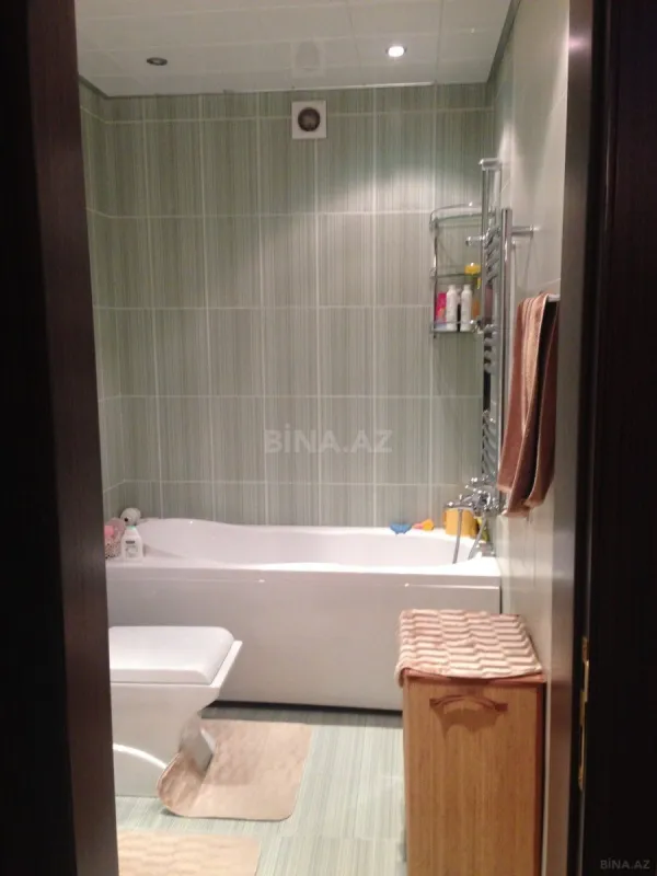 Satılır 3 otaqlı mənzil 150 m²