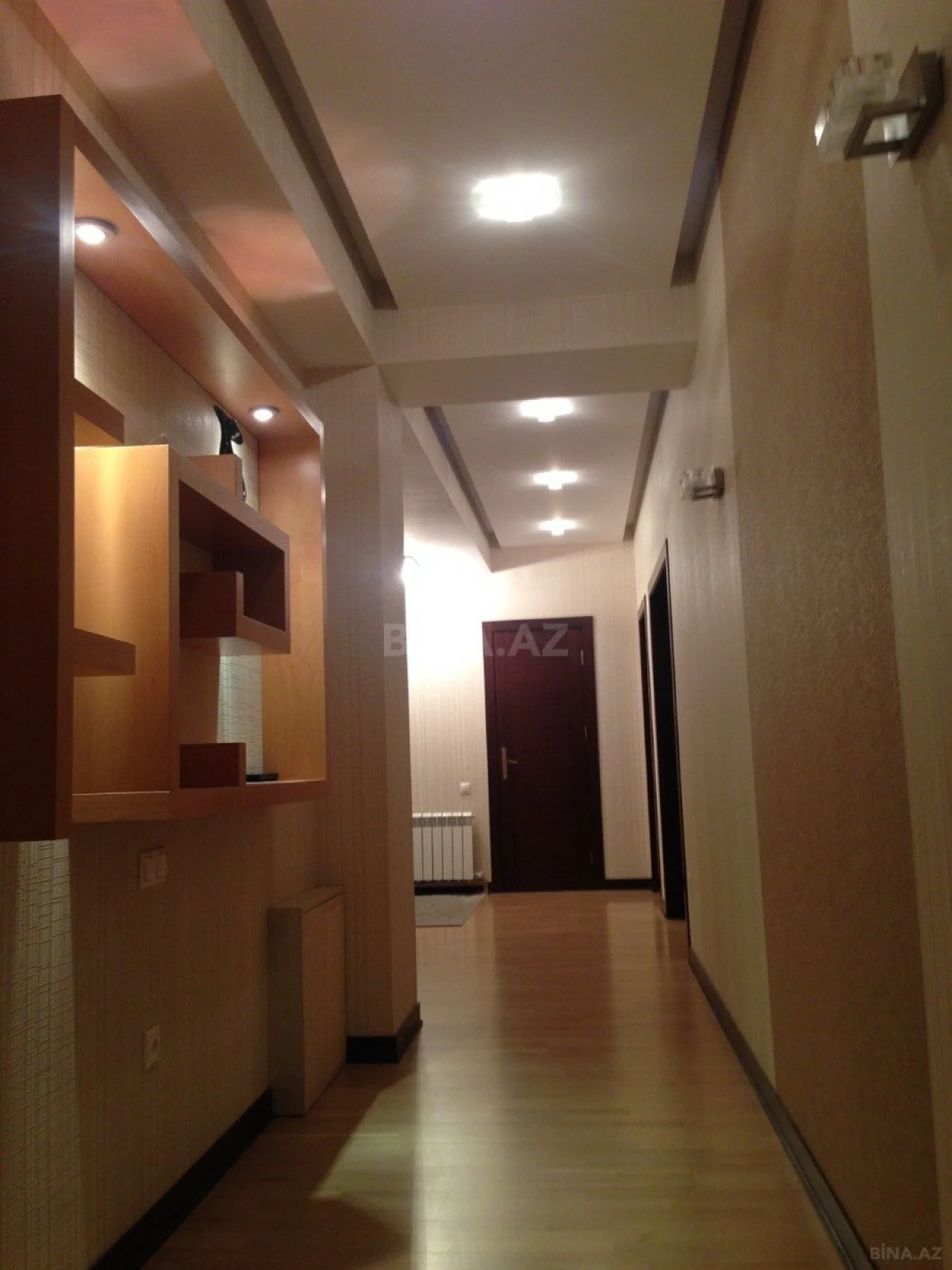 Satılır 3 otaqlı mənzil 150 m²