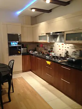 Satılır 3 otaqlı mənzil 150 m²