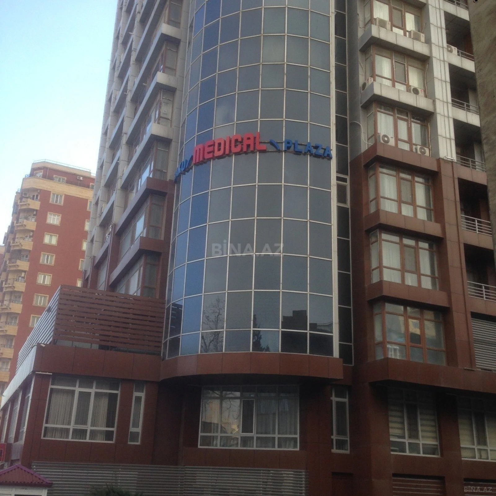 Satılır 3 otaqlı mənzil 150 m²