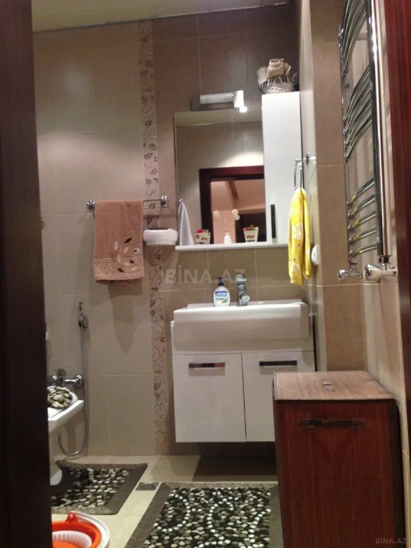 Satılır 3 otaqlı mənzil 150 m²