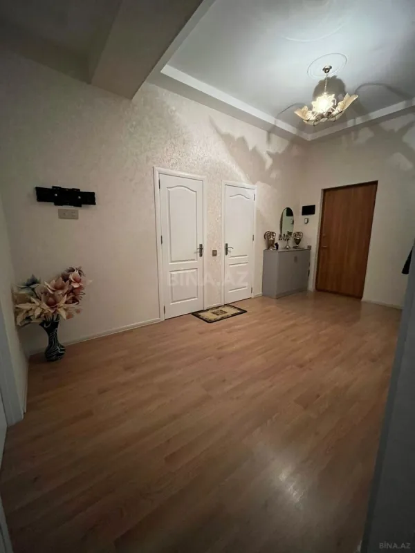 Satılır 3 otaqlı mənzil 91 m²