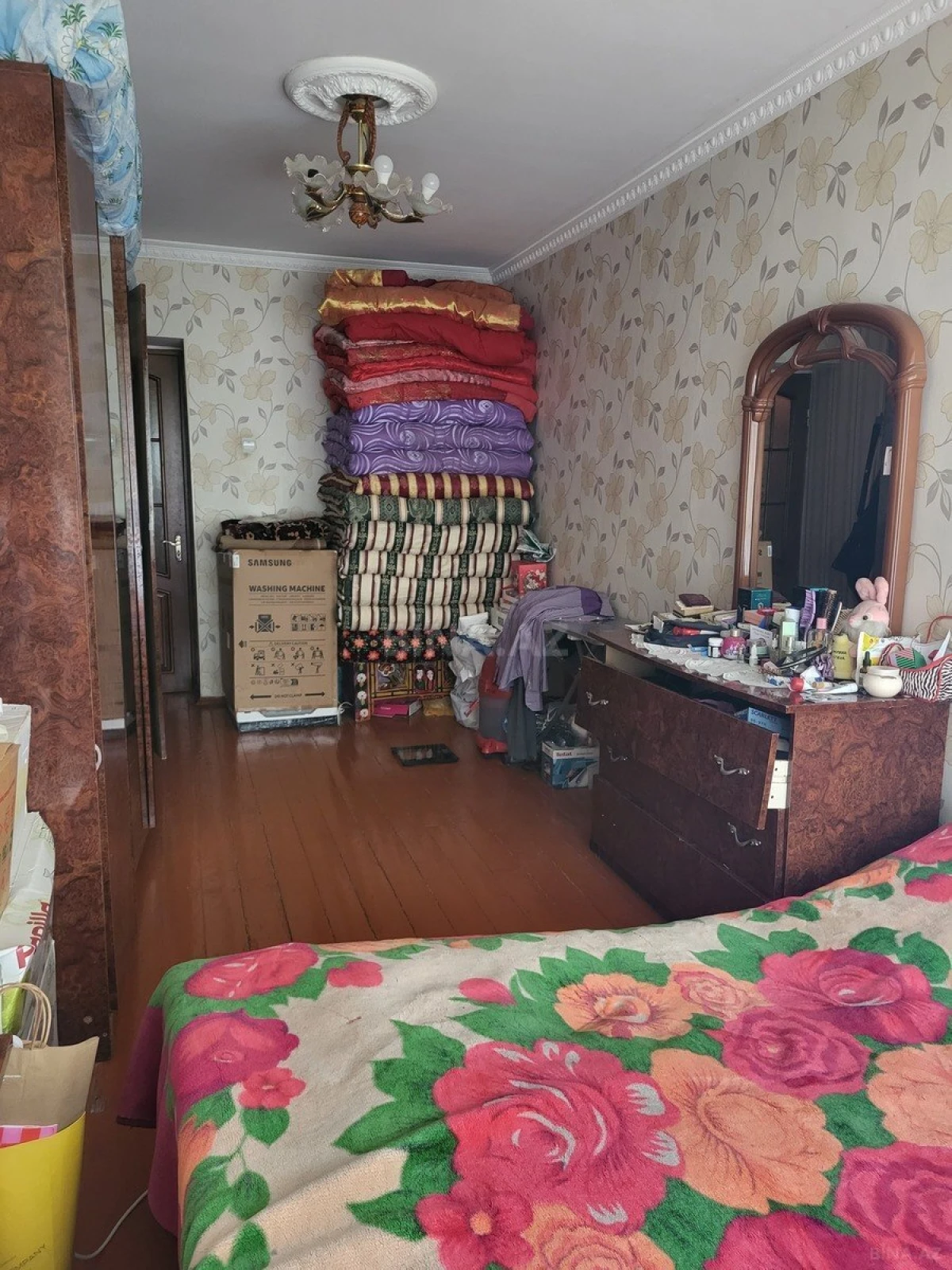 Satılır 4 otaqlı mənzil 100 m²