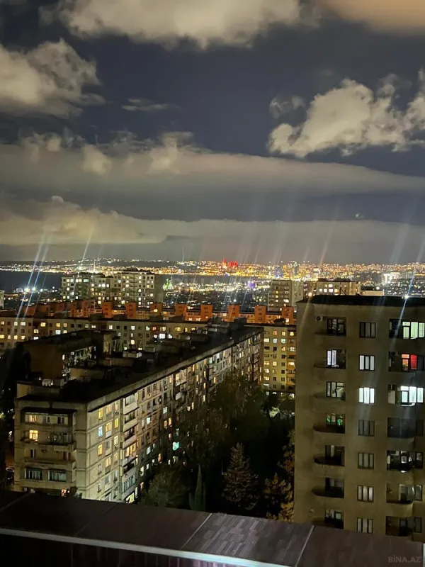 Satılır 3 otaqlı mənzil 100 m²