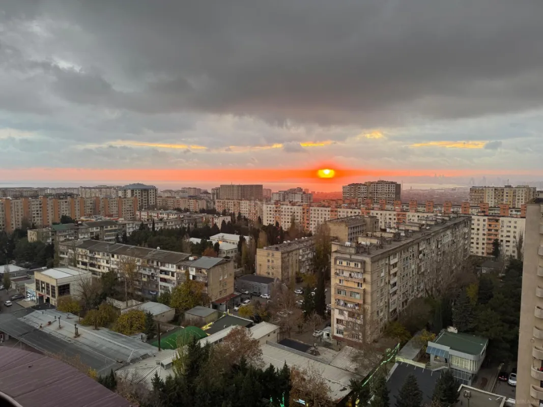 Satılır 3 otaqlı mənzil 100 m²