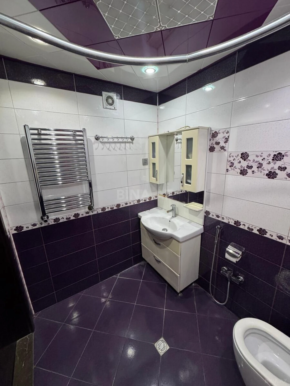 Satılır 3 otaqlı mənzil 100 m²