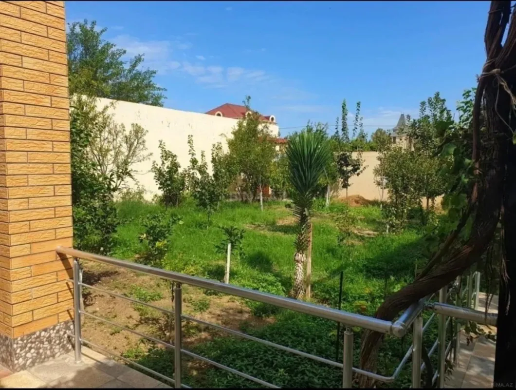Satılır 4 otaqlı həyət evi 140 m²