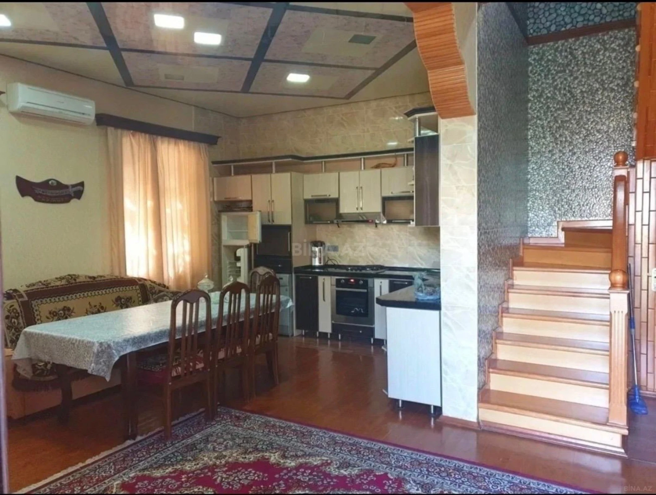 Satılır 4 otaqlı həyət evi 140 m²