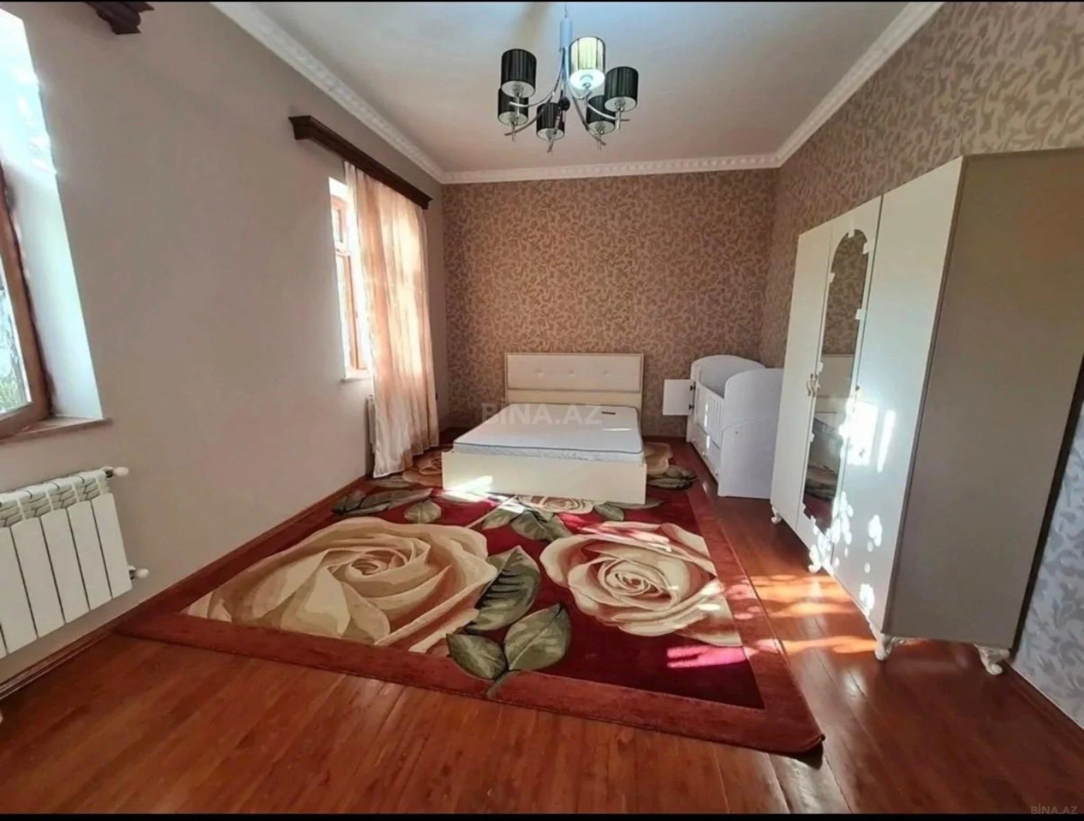 Satılır 4 otaqlı həyət evi 140 m²