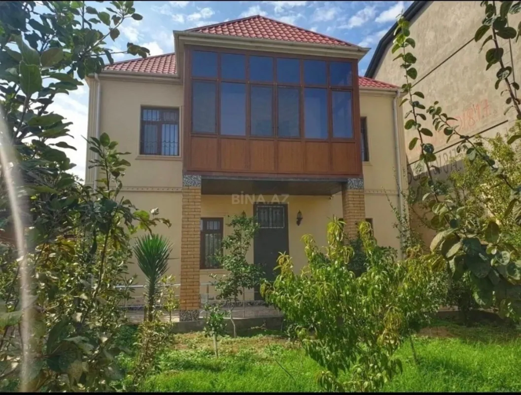 Satılır 4 otaqlı həyət evi 140 m²