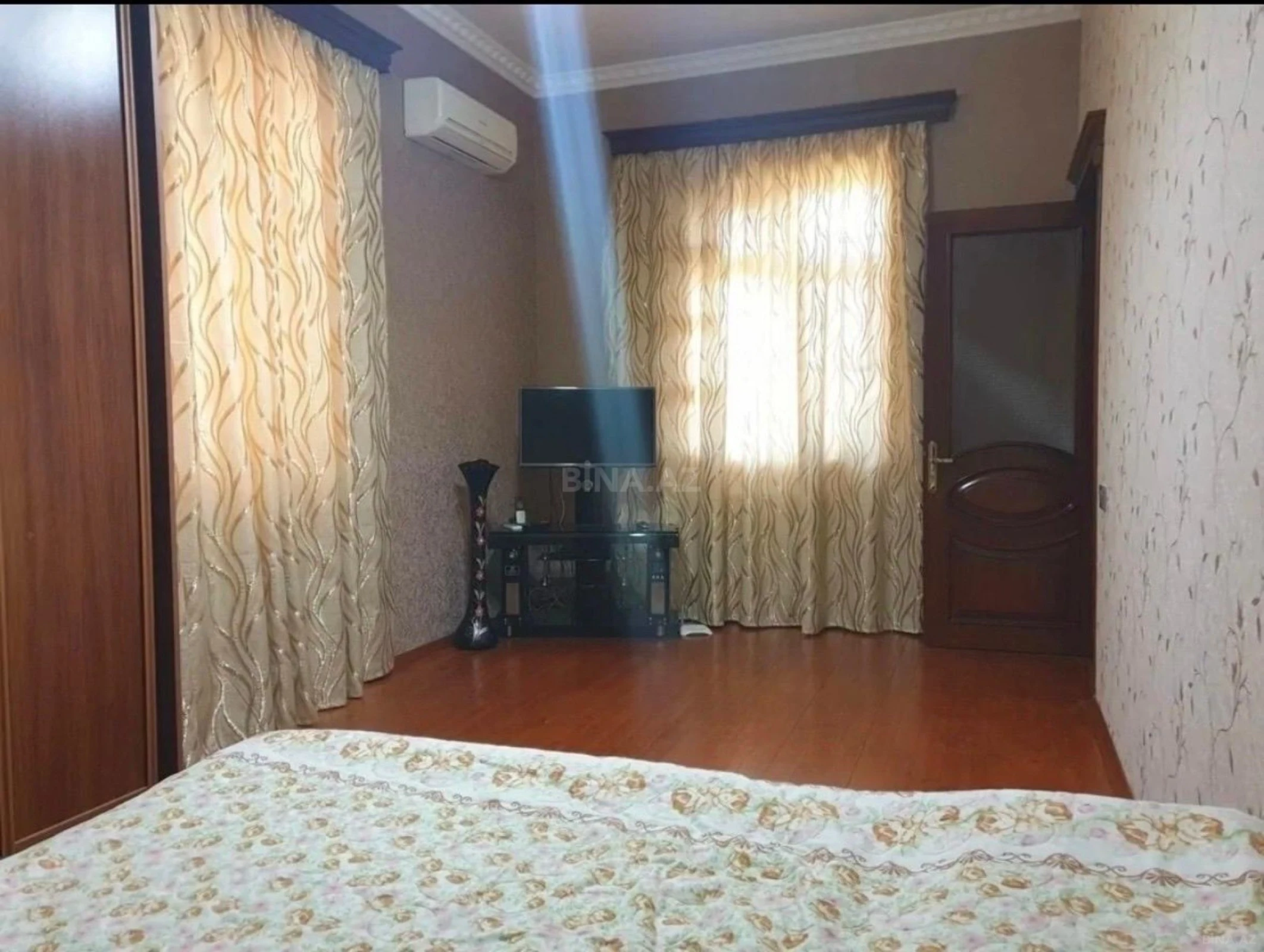 Satılır 4 otaqlı həyət evi 140 m²