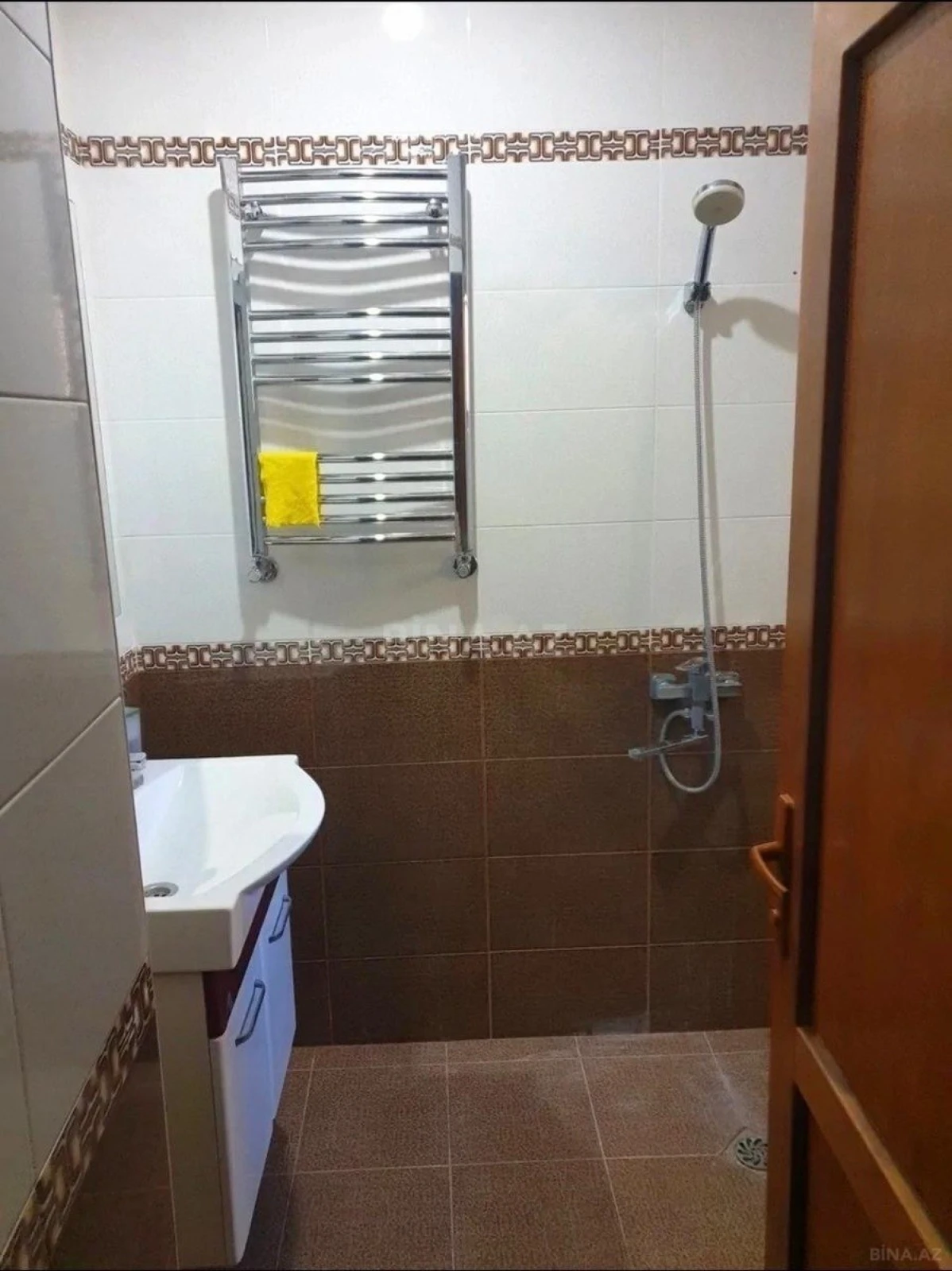 Satılır 4 otaqlı həyət evi 140 m²