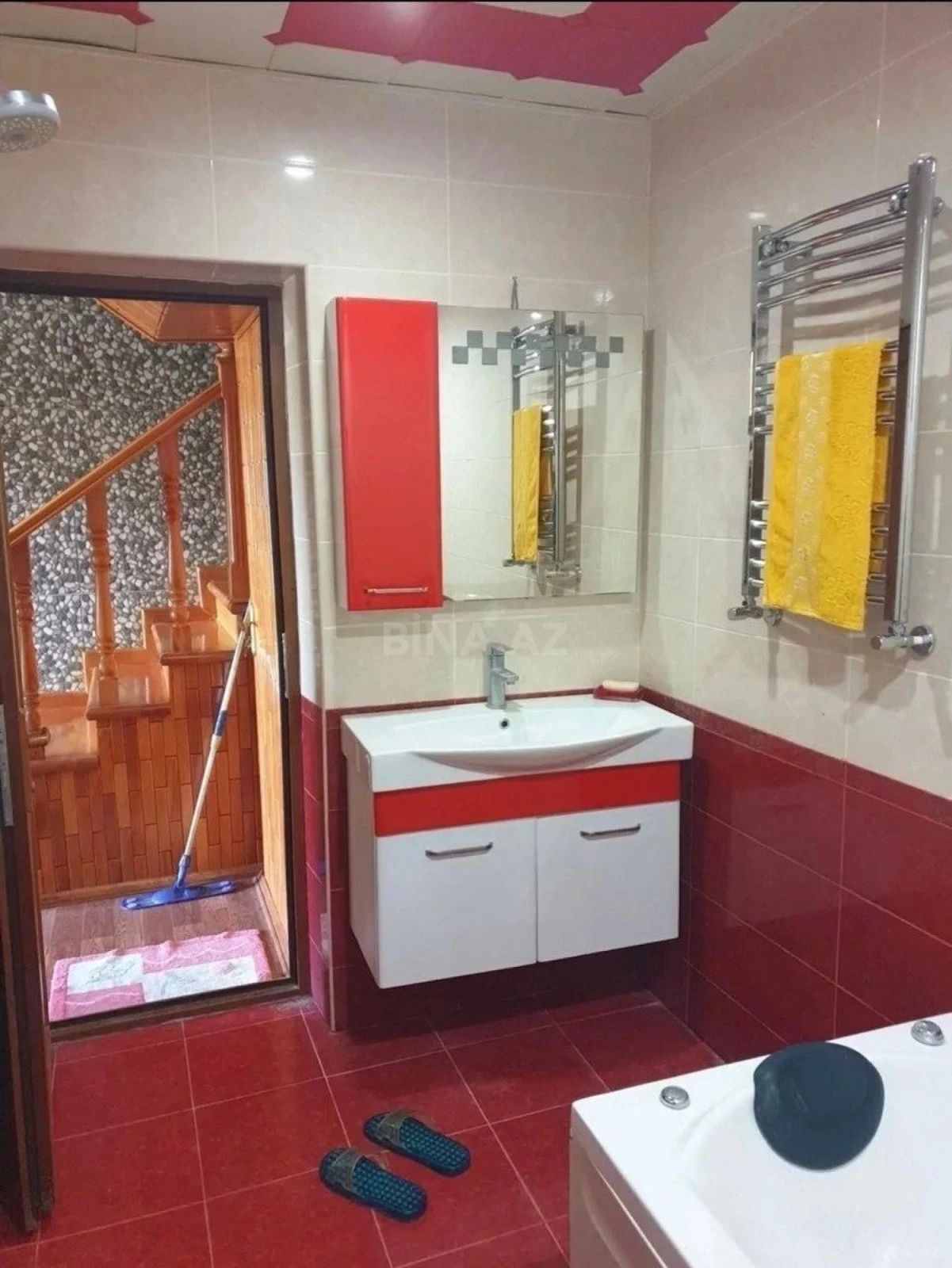 Satılır 4 otaqlı həyət evi 140 m²