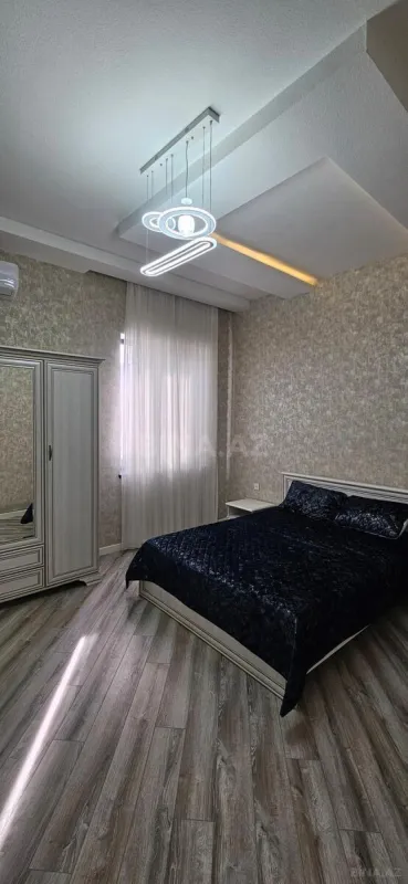 Satılır 4 otaqlı həyət evi 160 m²